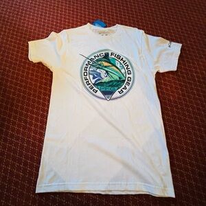 Columbia Fishing Shirt Small. New With Tags